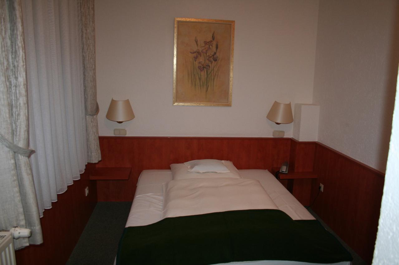 Haus Von Der Heyde Hotel อิเซอร์โลห์น ภายนอก รูปภาพ