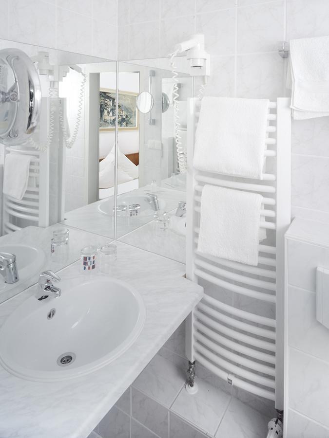 Haus Von Der Heyde Hotel อิเซอร์โลห์น ภายนอก รูปภาพ